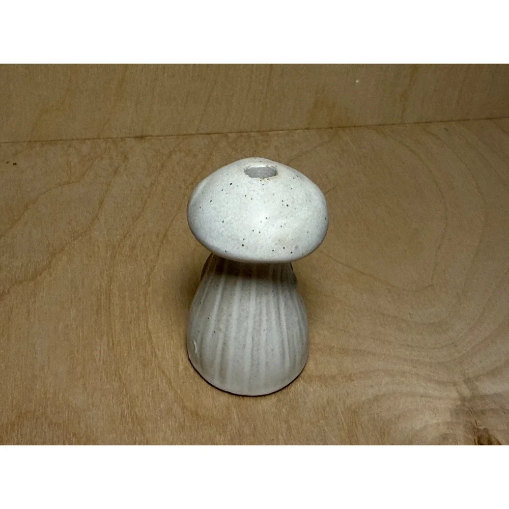 Creative Co-op Mushroom Candle Holder Stoneware Mini‎ Speckled White Cottagecore